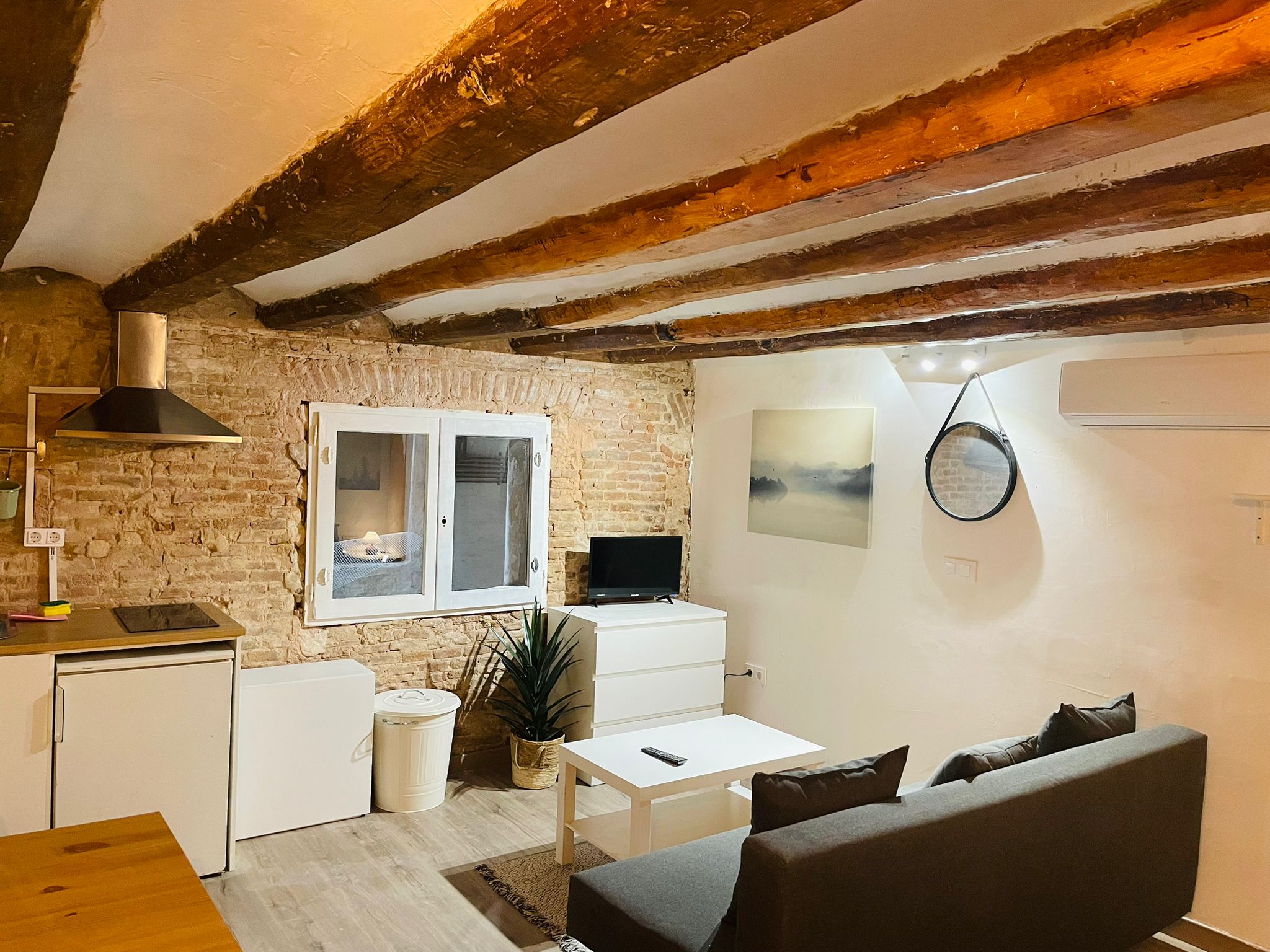 Apartments and private rooms in Barcelona